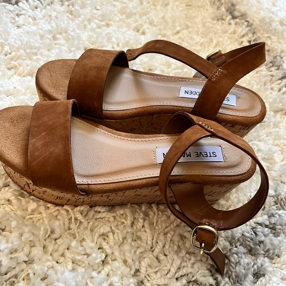 Steve Madden platform sandals